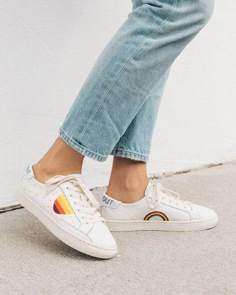 Peace Out Sun Women Sneakers CHEER UP NEW YORK