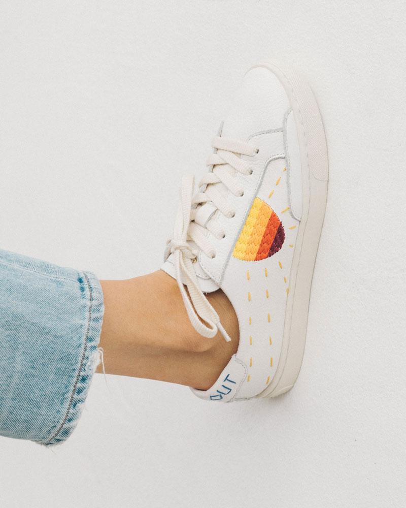Peace out sun sneaker deals