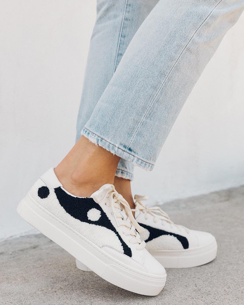 Yin Yang Platform Women Sneakers (White/Black)